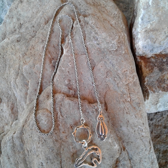 Sterling Silver Bear Fetish Lariat NECKLACE - Picture 2 of 5